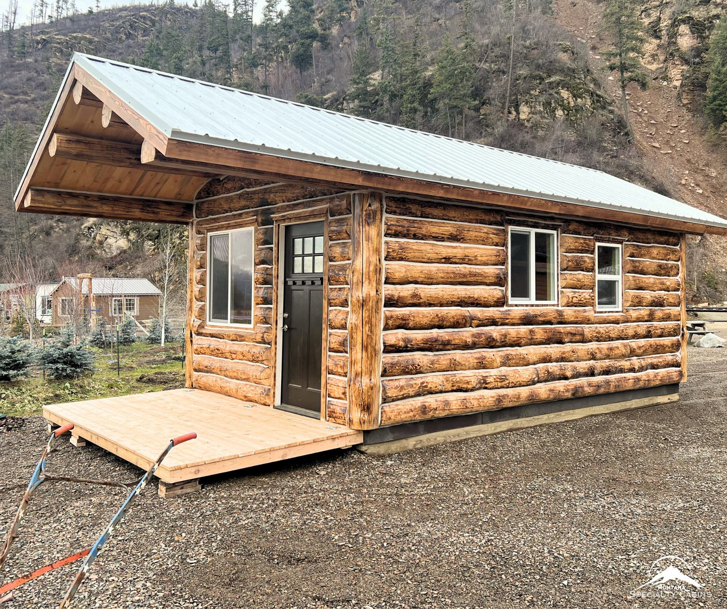 Gold Creek Log Cabin 12x20: Compact Retreat with Loft