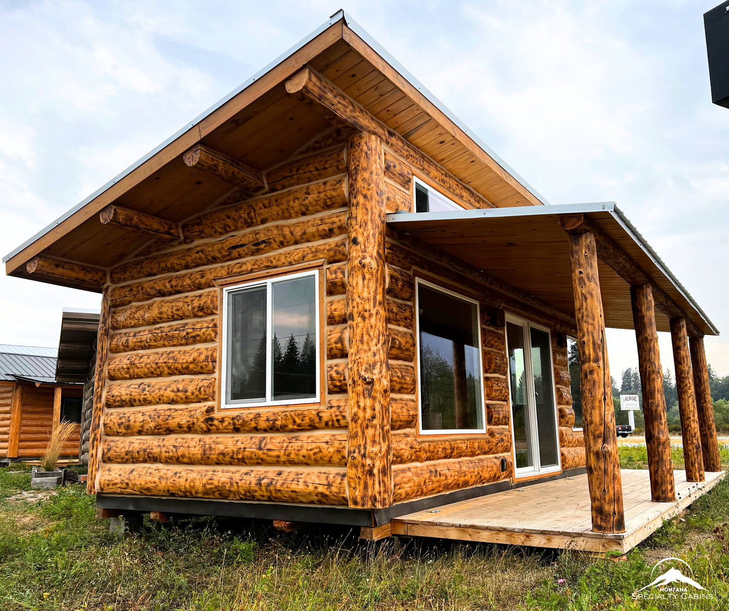 Grey Wolf Log Cabin 12x26ft: Turn-Key Tiny Log Cabin